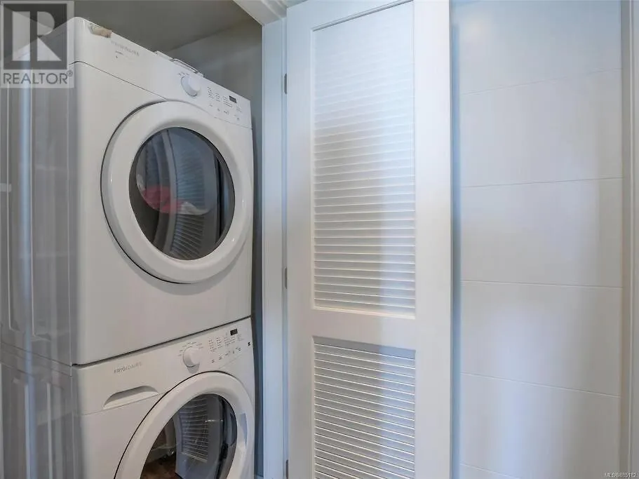 Apartment Luxious Downtown Victoria Condo In The Legato