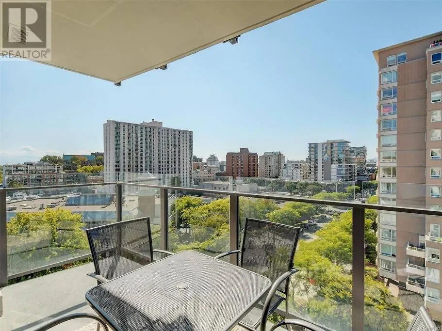 Luxious Downtown Victoria Condo In The Legato