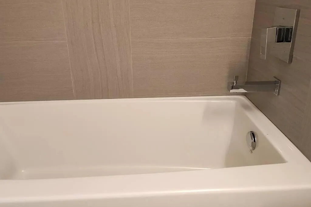 Luxious Downtown Victoria Condo In The Legato Appartement
