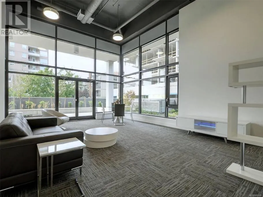 Luxious Downtown Victoria Condo In The Legato 0*,